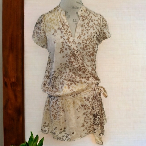 BCBGMaxAzria Cream And Brown 100% Silk Wrap Mini Dress - Size Medium - Picture 2 of 7